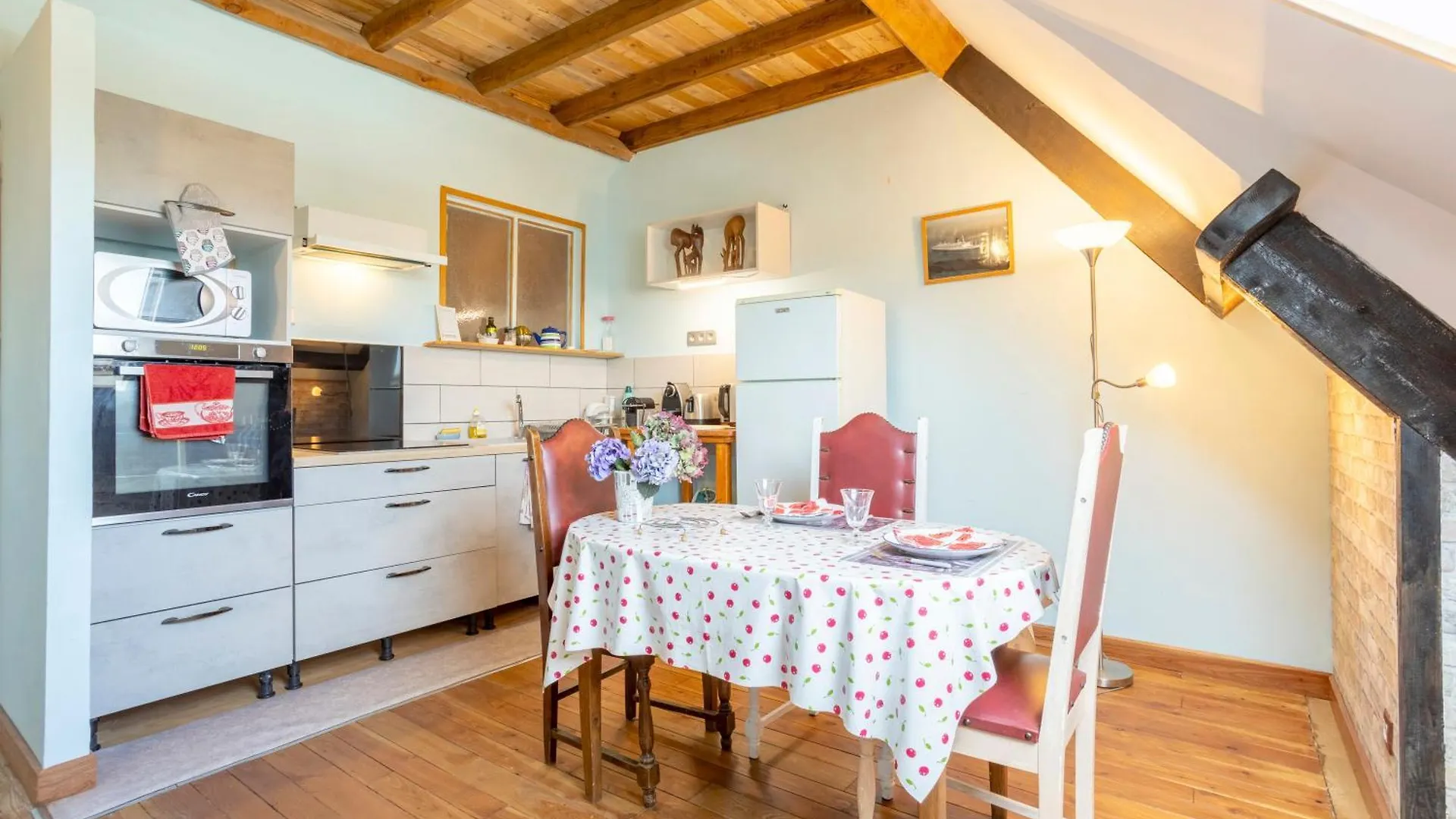 Appartement 400M Du Port Дуарнене 0*,